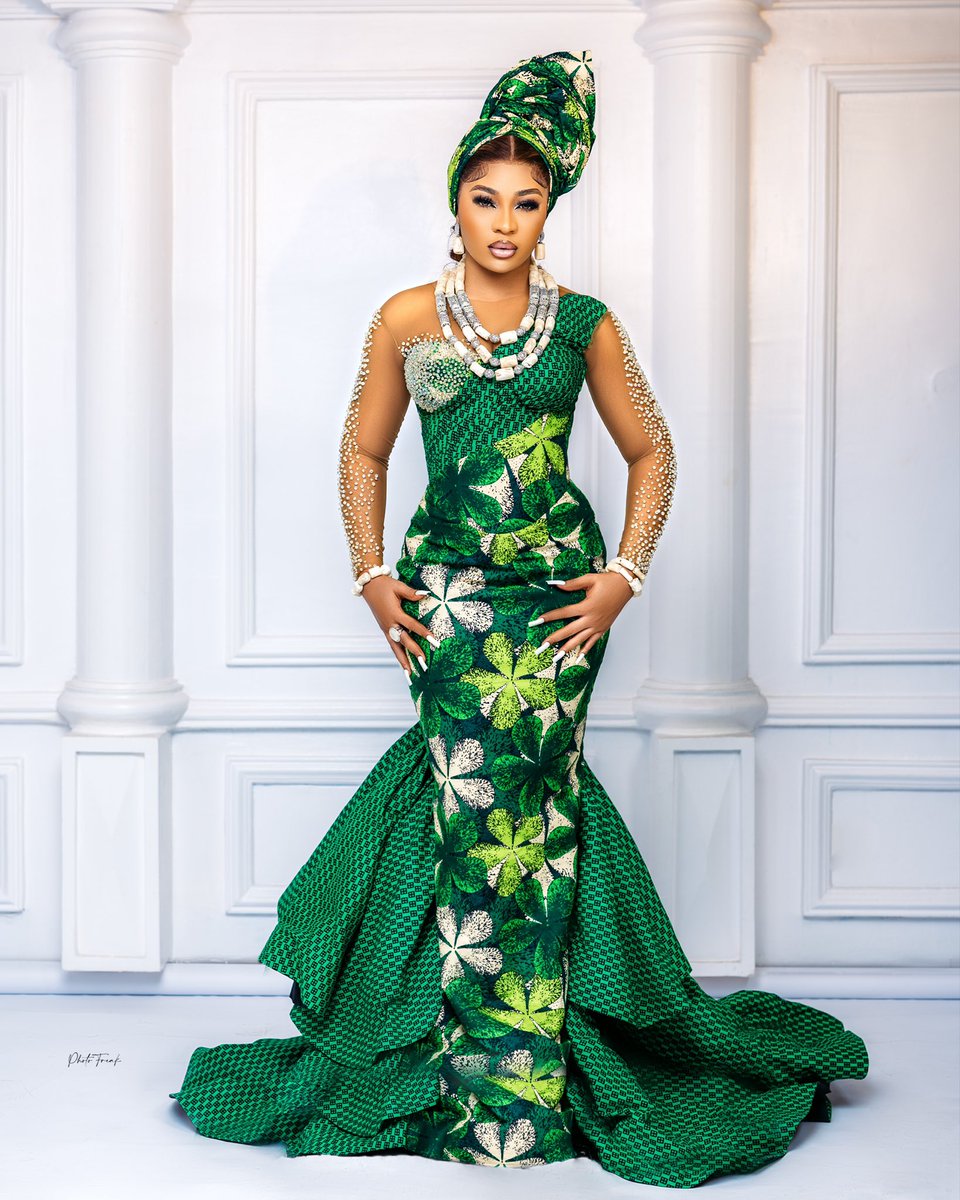 theoliviaa_'s tweet photo. Happy Independence Day Nigeria, my country 💚🤍💚

Styled by ME https://t.co/kp9mAPwMh1