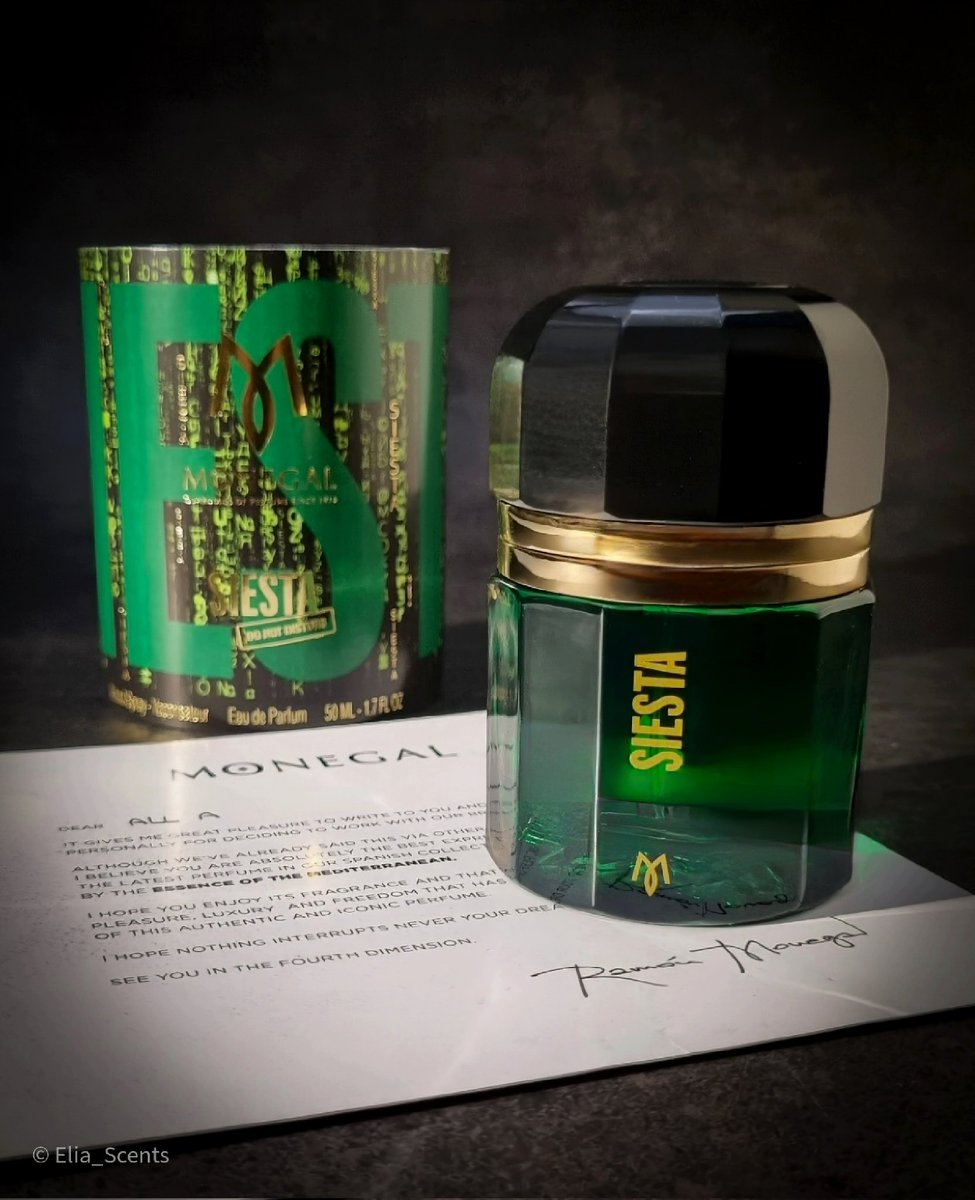 عطر عجيب صراحة وإبداع إسباني غير مستغرب من العطار الفذ رامون مونيغال في عطر سياستا SIESTA من المجموعة الإسبانية من دار العطار رامون مونيغال...

افتتاحية خشابية جميلة بنكهة خشب الأرز مع نفحات حامضية من الليمون المنعش مع لمسة عسل تبدأ من خلالها أول لمسات إدمان هذا العطر الرهيب.