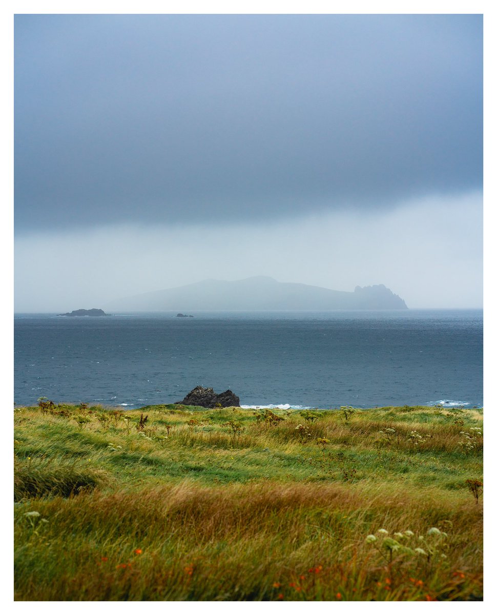 snapsbymikey's tweet photo. Some moody snaps from a wet &amp; windy walk along Dunquin cliffs on the west coast of Ireland https://t.co/75ID0akmNk
