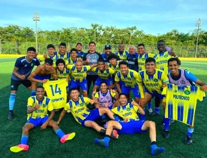 Resultado final  en Pastaza 

⚽️ #LaCantera 1 vs. #Politécnico 4

🥅 Global: 2 x 4 

👉  #Politécnico  clasifica a la siguiente etapa.

#PlayOff- 32avos de final - vuelta 

 #AscensoEcuador #SegundaCategoría 🇪🇨