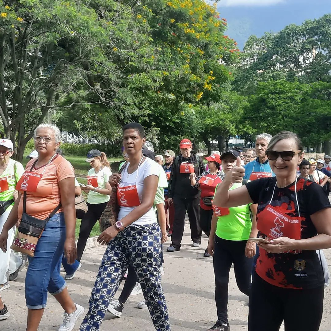 INASS (@salainass) on Twitter photo Promoviendo un envejecimiento saludable, activo, digno y feliz, fomentando estilos de vida saludables con actividades físicas, culturales y recreativas. El INASS celebró el Día internacional de las Personas de Edad, con una caminata 2K. #SeVienenLasClases <a href="/NicolasMaduro/">Nicolás Maduro</a> Promoviendo un envejecimiento saludable, activo, digno y feliz, fomentando estilos de vida saludables con actividades físicas, culturales y recreativas. El INASS celebró el Día internacional de las Personas de Edad, con una caminata 2K. #SeVienenLasClases <a href="/NicolasMaduro/">Nicolás Maduro</a>