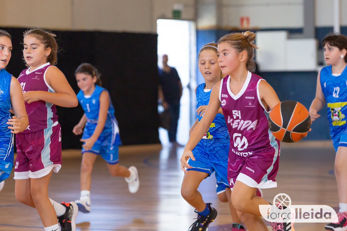 flleidabase's tweet photo. Premini femení ⚔️ @sedisbasquet 🔥💜

#base #forçalleida #esport #bàsquet https://t.co/sLfIyV6Bu6