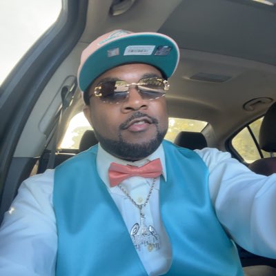 TrillionKutz's tweet photo. #NewProfilePic https://t.co/VllL3hl0Zl