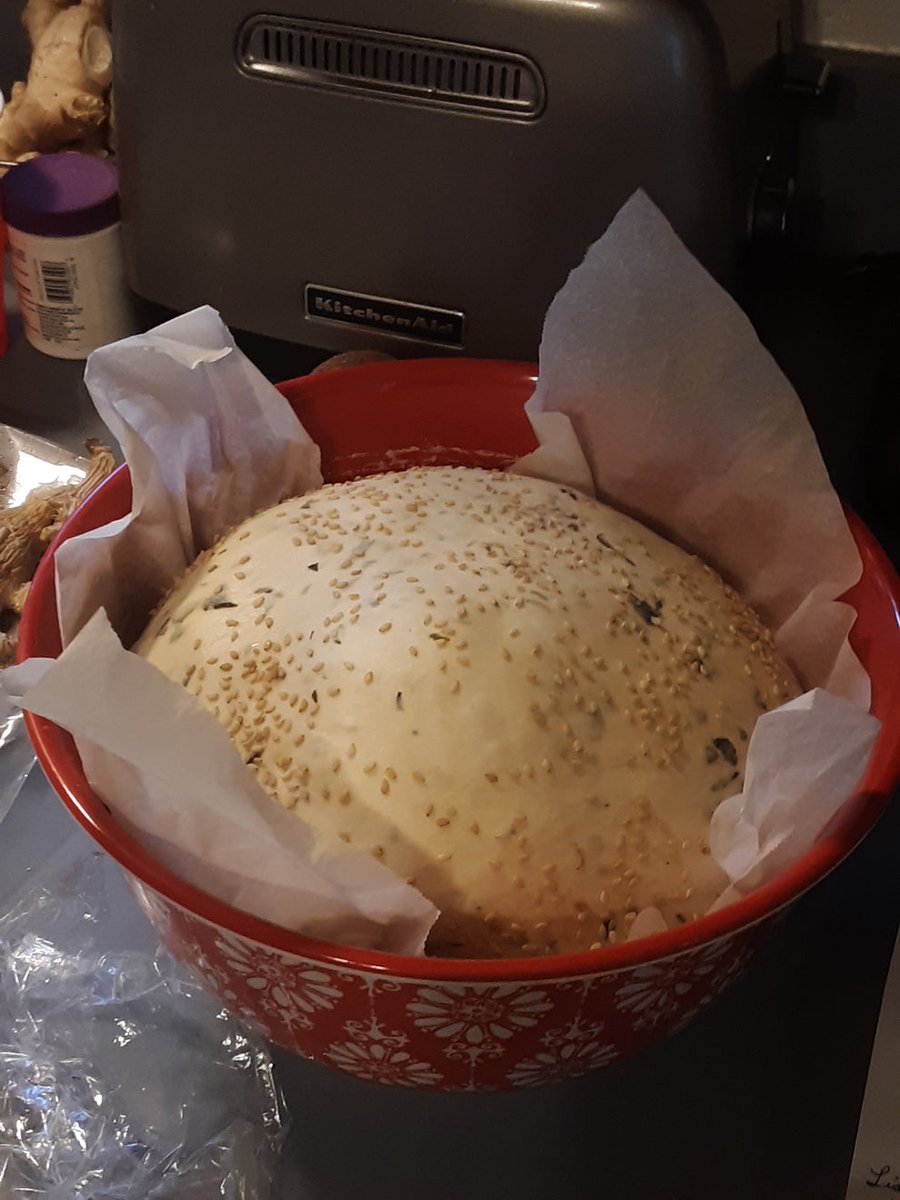 gransgardenseed's tweet photo. Fresh Herbs from the Garden, https://t.co/JFNp4ZNLDc 
I made sour dough basil bread. It turned out pretty good! Now I just need a better blade😁 
#herbs #HerbGardening https://t.co/bDZnBVBgVa
