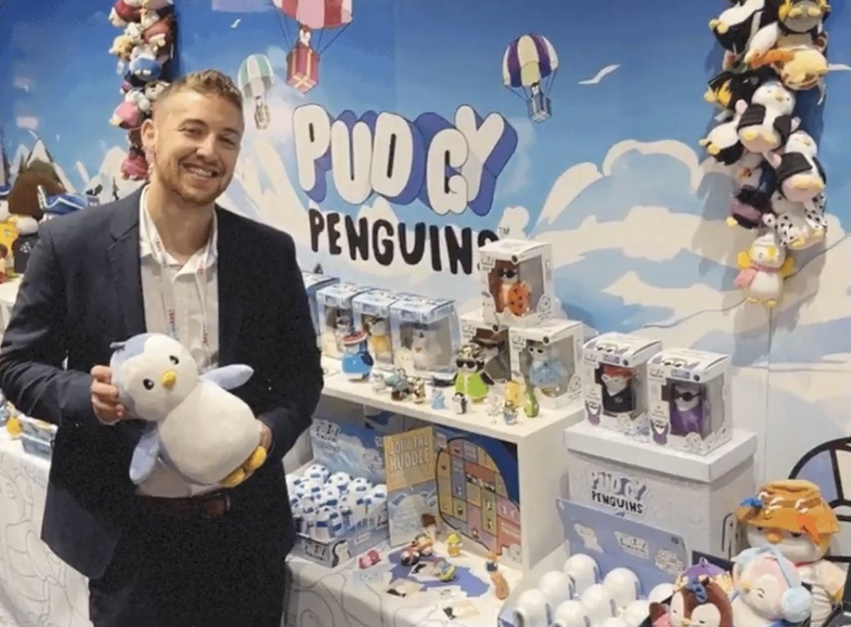 Having a great ToyFair, showing off our #NounishFriends to some potential partners. Lots of interesting convos for a robust long term strategy. Popped in to the PMI showroom to get a tour of the next stage of @pudgypenguins and I have to say that I am very bullish on  @LucaNetz