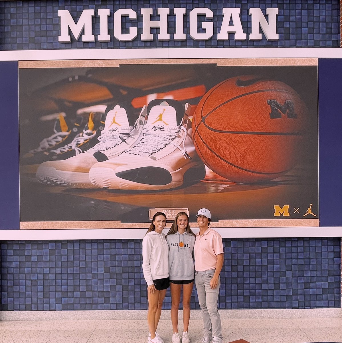 Remy Largent (@remylargent) on Twitter photo I visited that team up North today…
I’m so impressed with <a href="/umichwbball/">Michigan Women’s Basketball</a> and everything they have to offer. Thank you <a href="/moore_mel/">Melanie Moore</a> and <a href="/JilliDunston/">Jillian Dunston</a> for the invite! Looking forward to a football Saturday soon, Go Blue〽️💙
<a href="/bignutgirlshoop/">Big Walnut Girls Basketball</a> <a href="/OhioFuture/">Ohio Future</a> I visited that team up North today…
I’m so impressed with <a href="/umichwbball/">Michigan Women’s Basketball</a> and everything they have to offer. Thank you <a href="/moore_mel/">Melanie Moore</a> and <a href="/JilliDunston/">Jillian Dunston</a> for the invite! Looking forward to a football Saturday soon, Go Blue〽️💙
<a href="/bignutgirlshoop/">Big Walnut Girls Basketball</a> <a href="/OhioFuture/">Ohio Future</a>