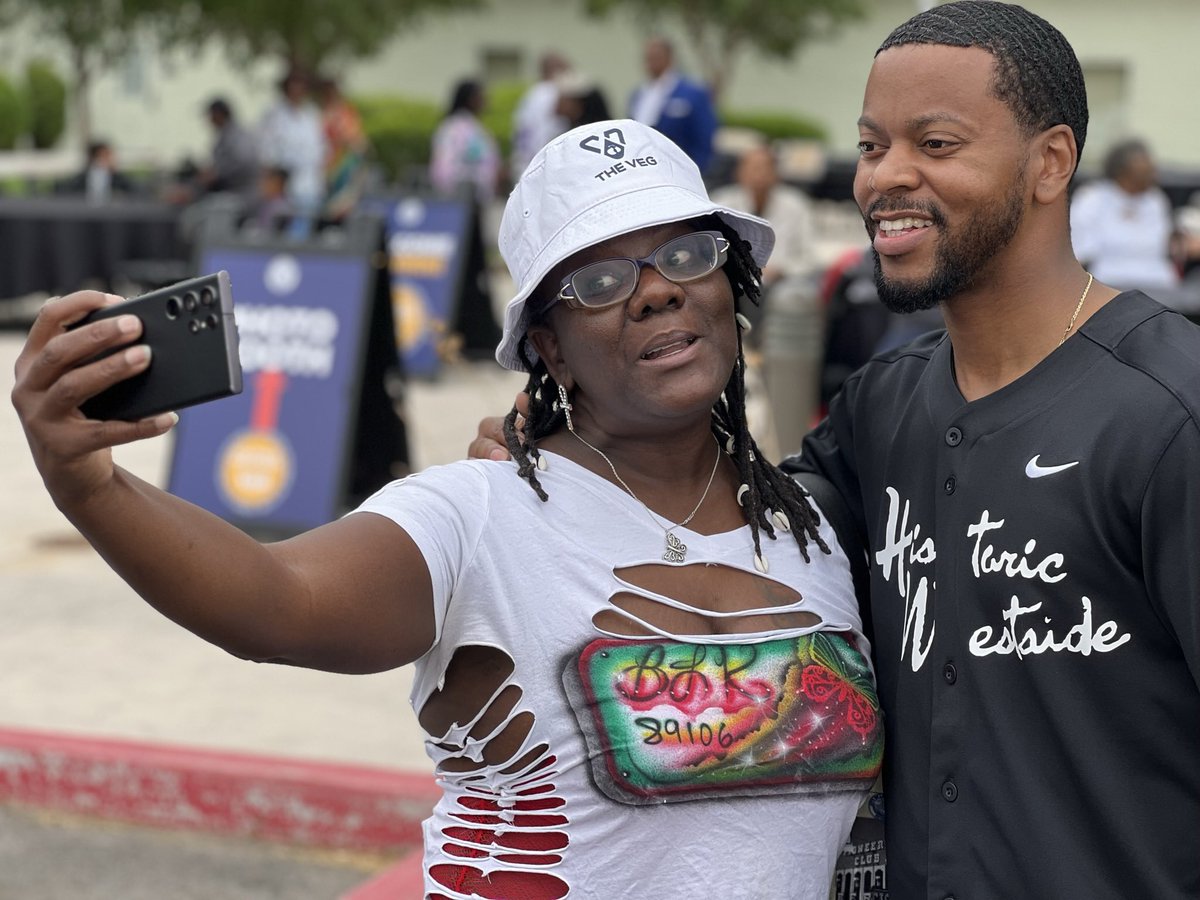 WillMcCurdyII's tweet photo. This weekend we held a centennial parade down Jackson Street to celebrate the 100 year anniversary of the Historic Westside School. Thank you to all the performers partners—and my fellow elected officials—who came out for this truly historic milestone. #HistoricWestside #lasvegas https://t.co/VGiLhRPf0O