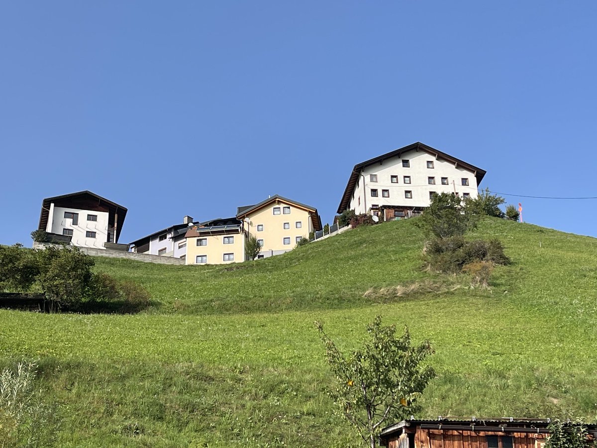 Arbeitsurlaub im Bergwiesenglück im wunderschönen Paznaun. West-Tirol liegt so nah und ist dennoch eine andere Welt. 
Eine Woche Arbeit &amp; Mountainbike &amp; Kreativität um wieder innovativ zu sein. Dem Alltag entfliehen aber nicht der Arbeit bei @Scopevisio.