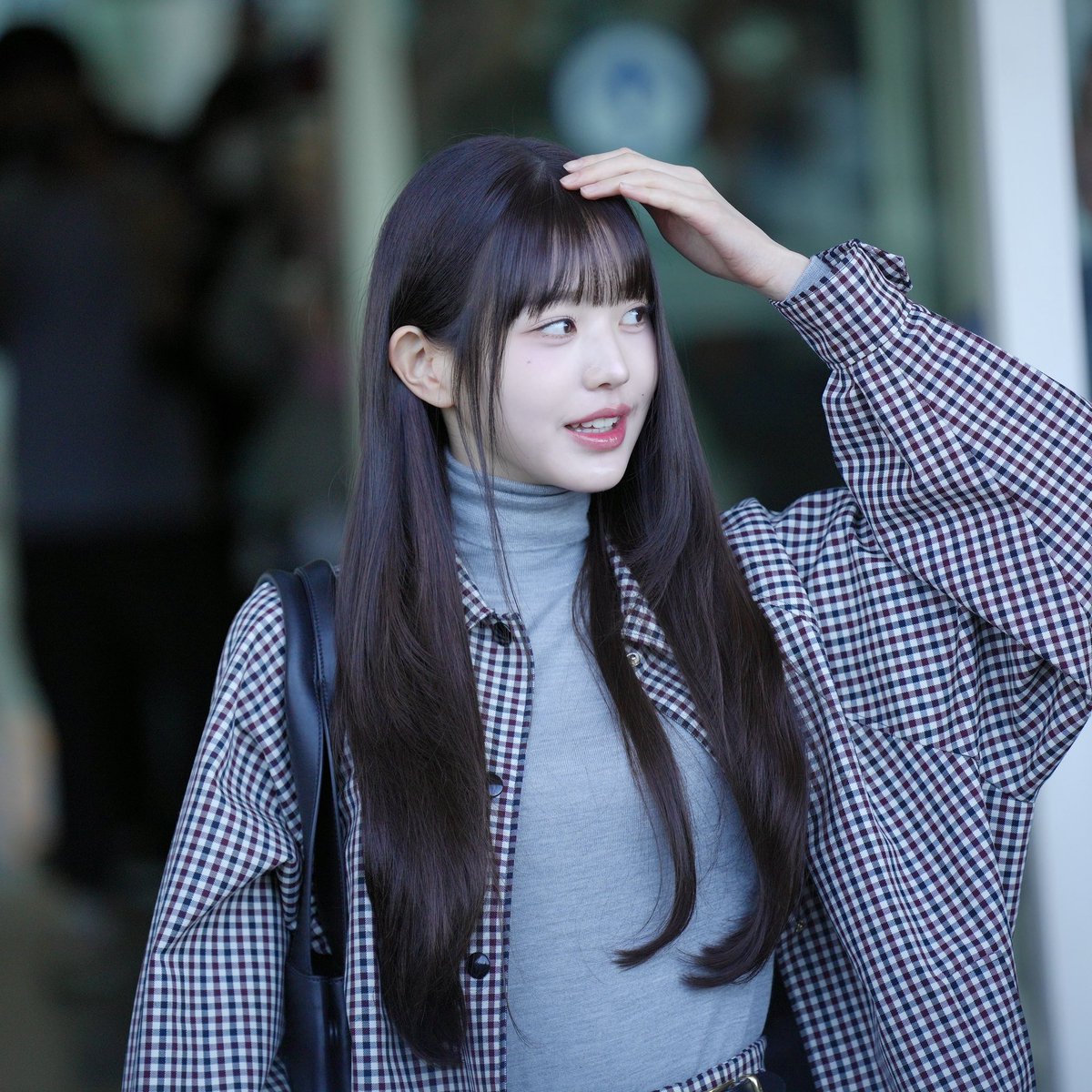 Ayano_WonYoung's tweet photo. 오랜만에 공항~

러블리 미우미우걸~❤️

#MiuMiu
#MiuMiuSS24

#IZONE #IVE #원영 #장원영 #ウォニョン #WONYOUNG #갓기 https://t.co/KDWC0yo5s6