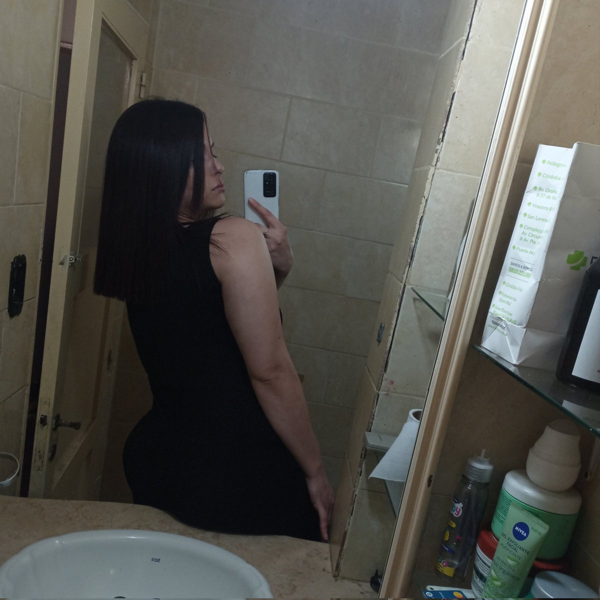 Micaelamok's tweet photo. #NuevaFotoDePerfil https://t.co/YHNvznTj9H