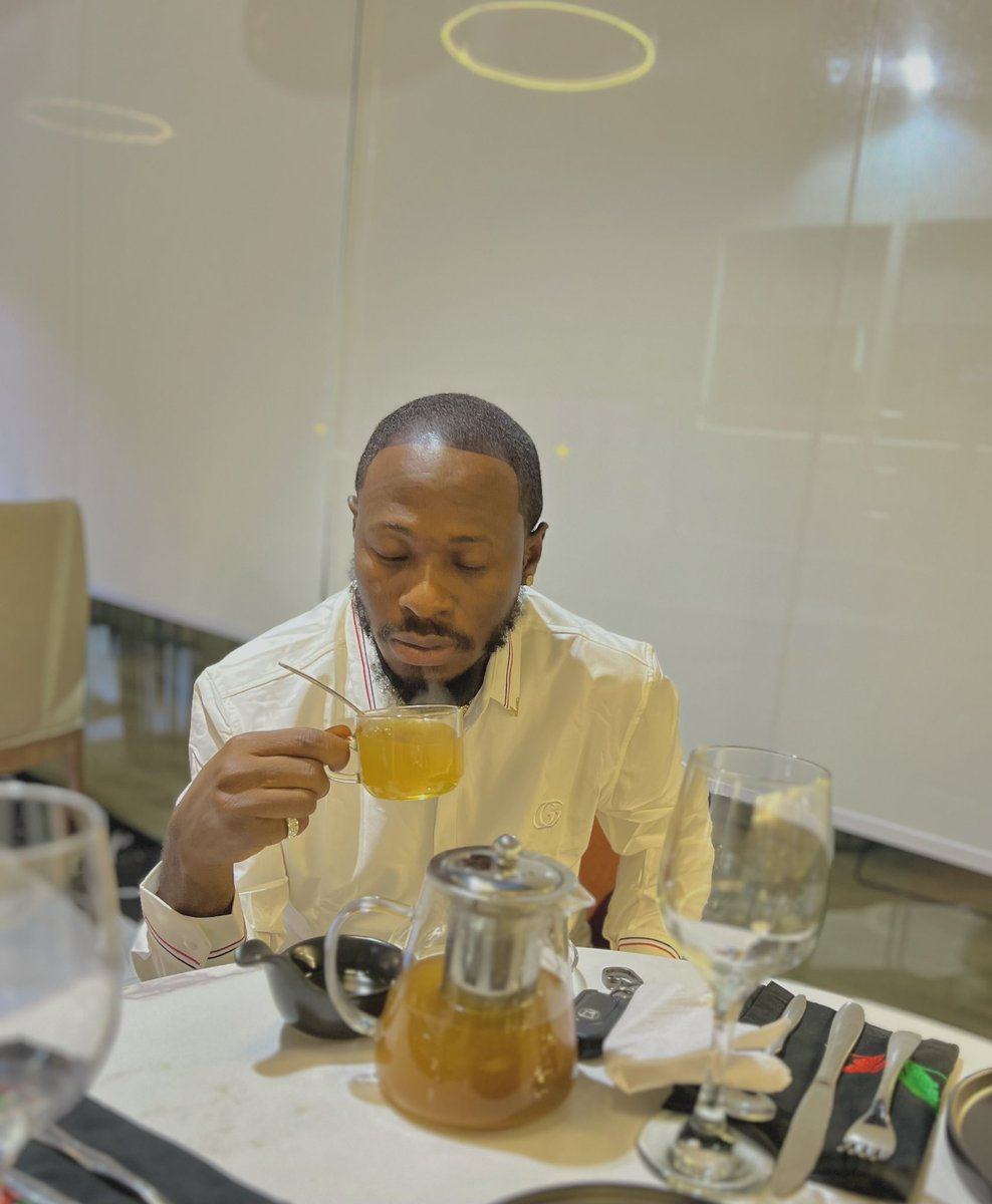eimadii's tweet photo. Massive shout out to you’ all young kings &amp; Queens trying to make the best out of life… We’ gonna WIN Regardless! https://t.co/p1FxQQPO0x