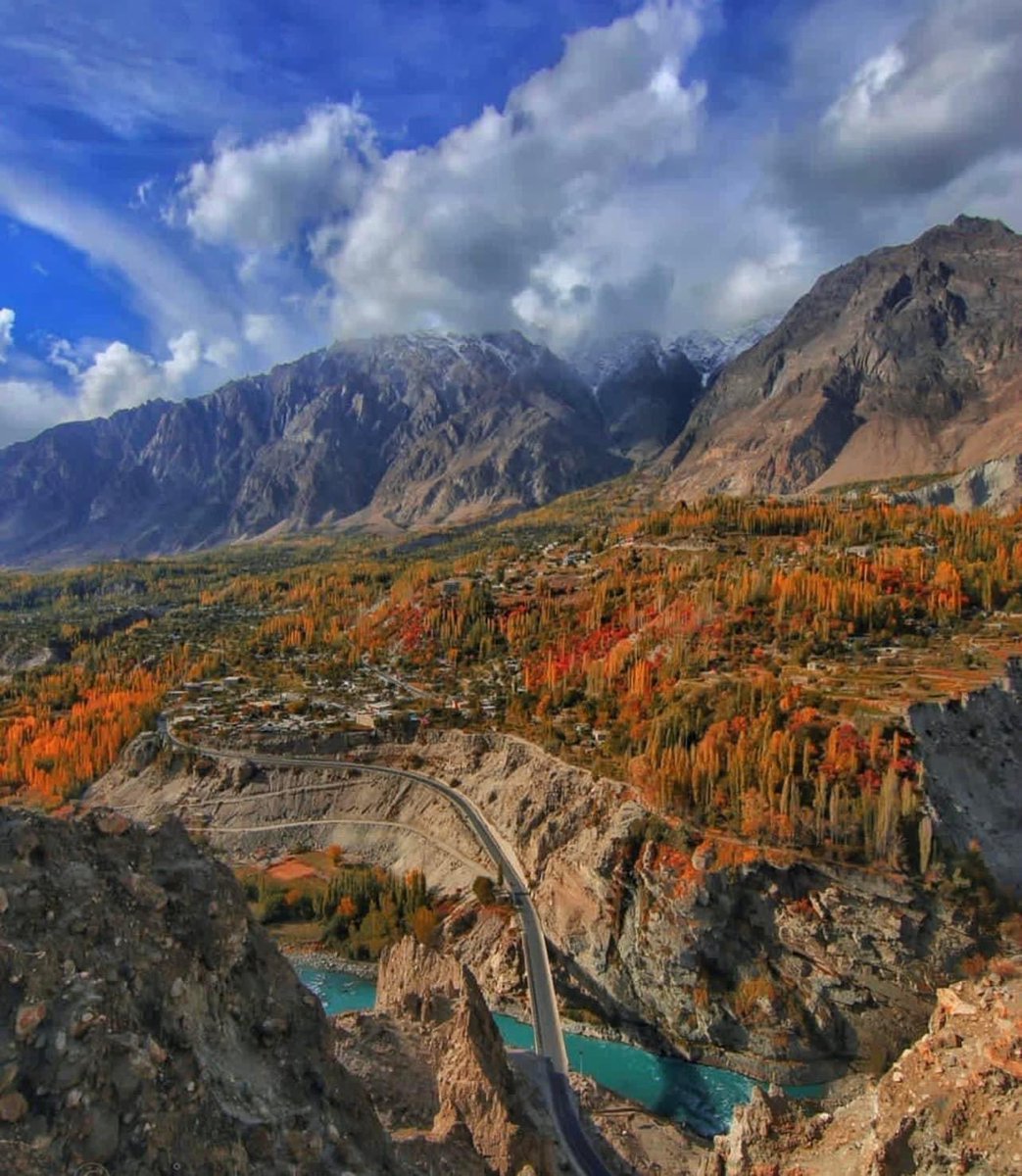 The beautiful Hunza Valley Gilgit Baltistan Pakistan 💞🇵🇰💕

#DiscoverGB #BeautifulPakistan
#SpiritualSunday #INDvsPAK
#GarbageFreeIndia #SHS2023 #LeoTrailer #CaneloCharlo #Salaar #GhostTrailer #Thalaivar170 #petrolprice #Kushi #ChineseHegemony #GironaRealMadrid #RajkumarHirani