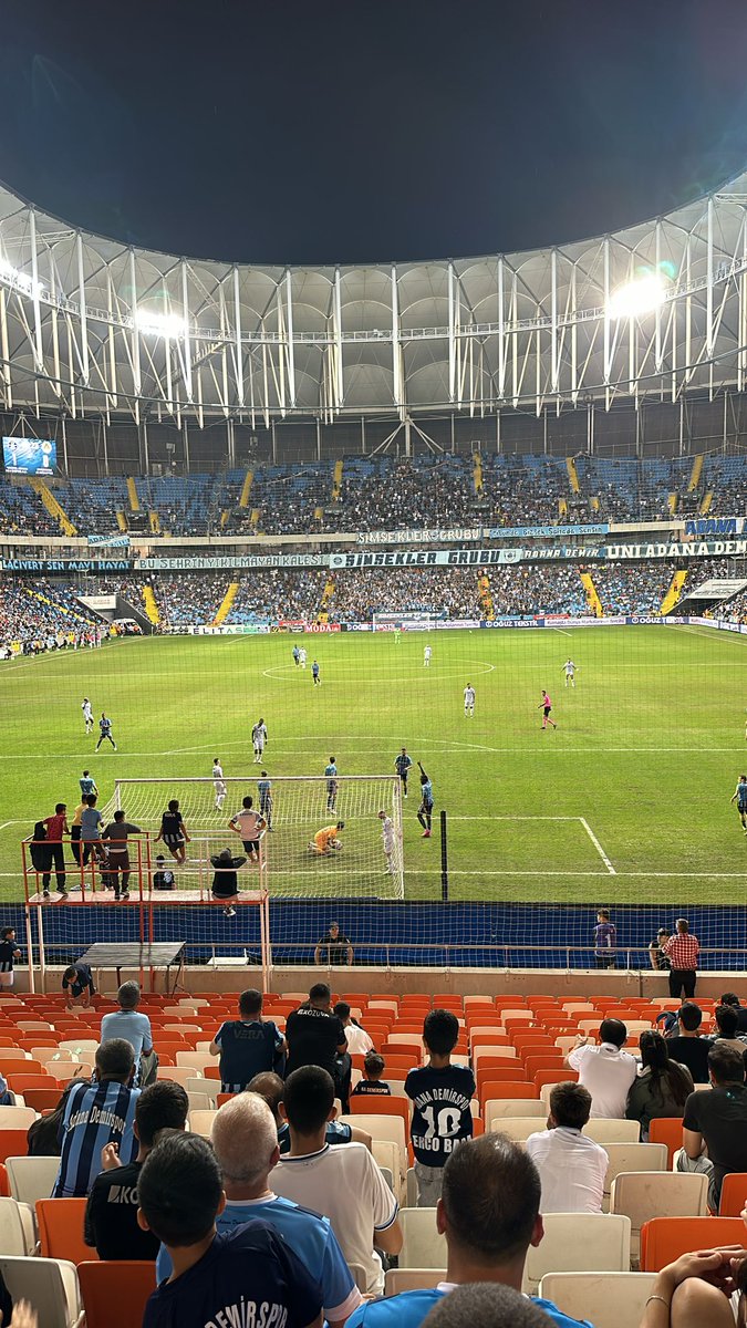 MAHMUTZDEMR12's tweet photo. Adana da  şimşek gibi @FinallyMario golleri düştü #AdanaDemirspor https://t.co/M9tnXbI9UV