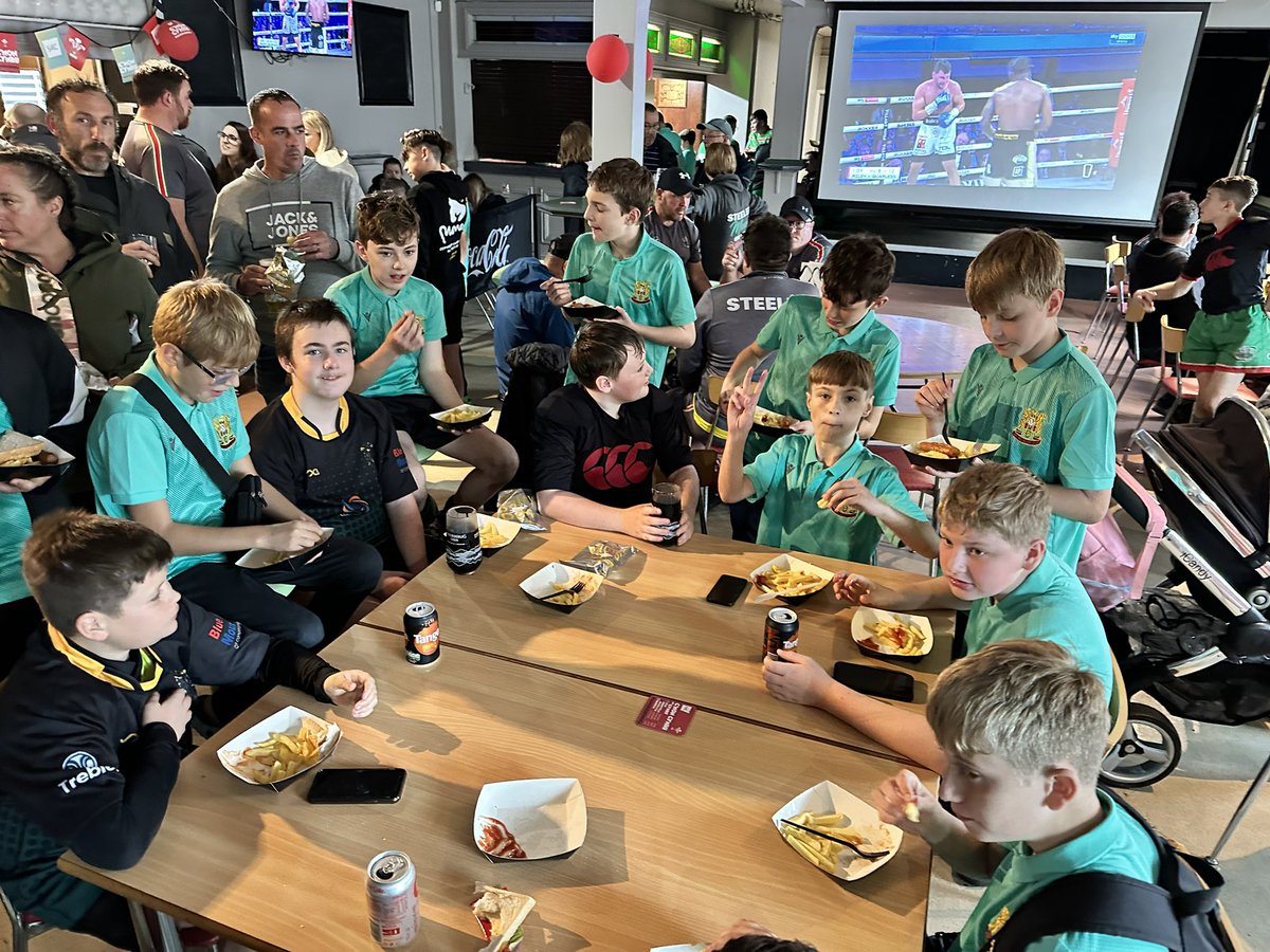 GrilingRFCu13's tweet photo. Great experience playing a quality Ebbw vale side today, boys absolutely loved it, good luck on your dragons cup journey! https://t.co/wtjGe1mh91