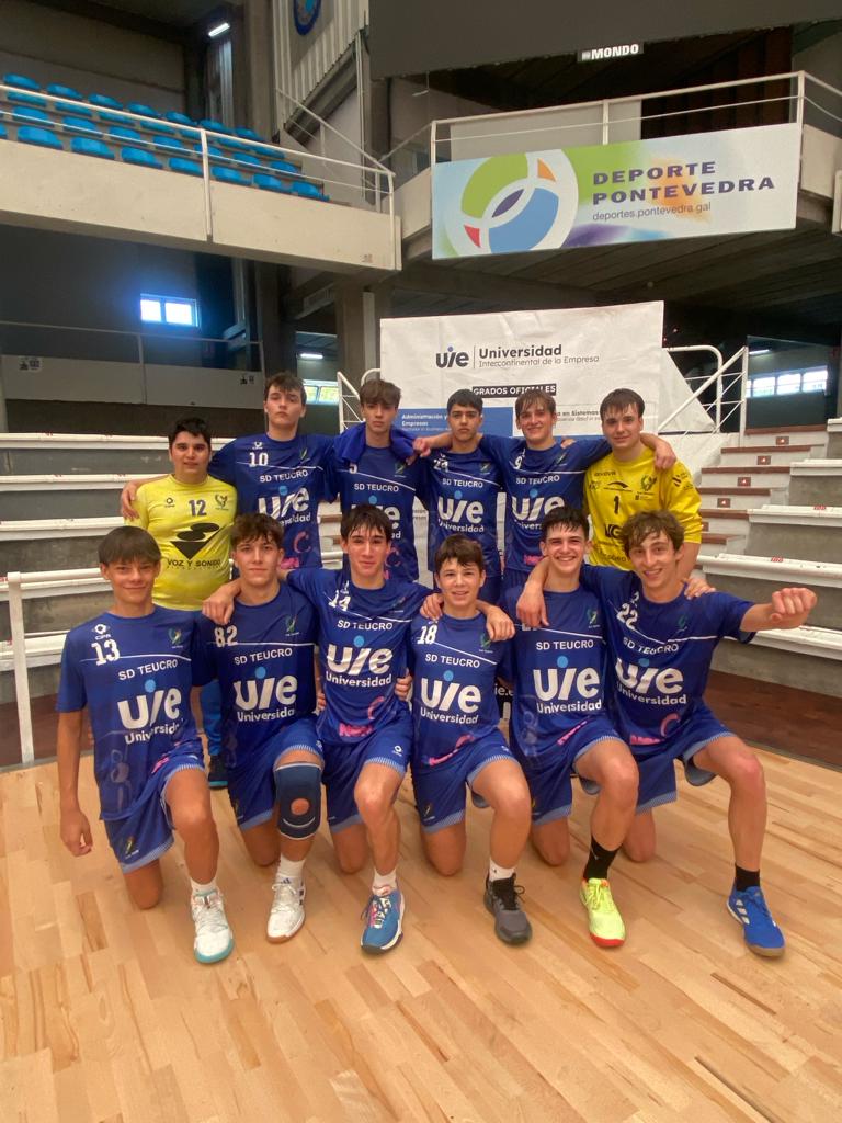 Tras un partido reñido, con un resultado 28-27, SOMOS DE ORO!!!!!