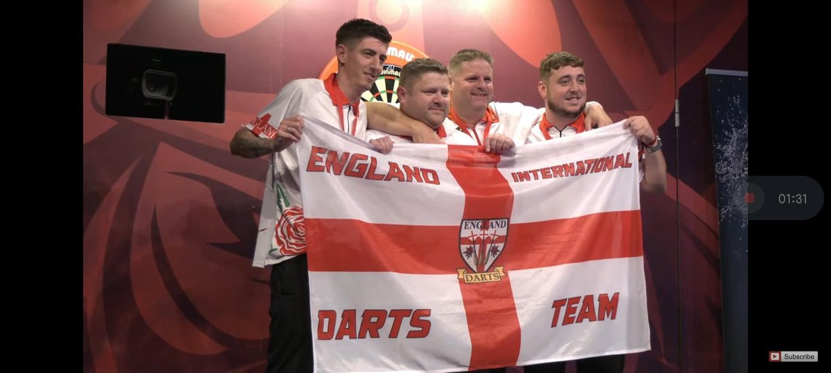Men’s team silver medal for us this time around. Team Netherlands just too strong! #wdfworldcup <a href="/DartsWDF/">WDF Darts</a>