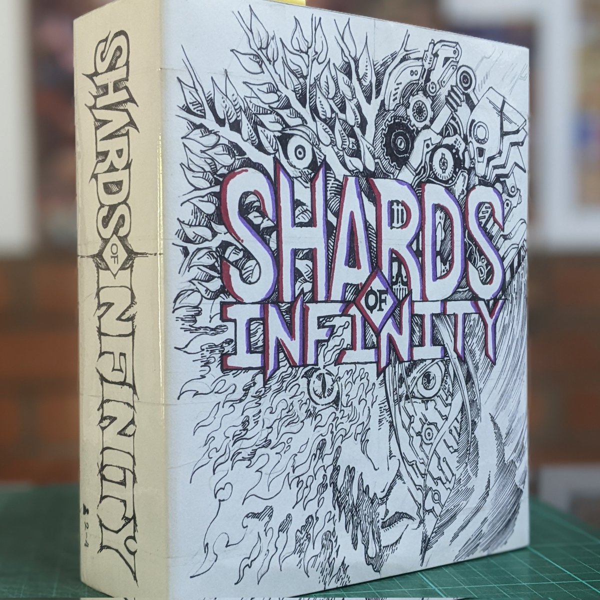 Tuism's tweet photo. I like reboxing games. A new doodle for the new box for my #shardsofinfinity, the old one, not the new fancy #kickstarter big box edition.
I like deck builders and I can't deny.
#tabletop #deckbuilder https://t.co/j5CFeMfKuh