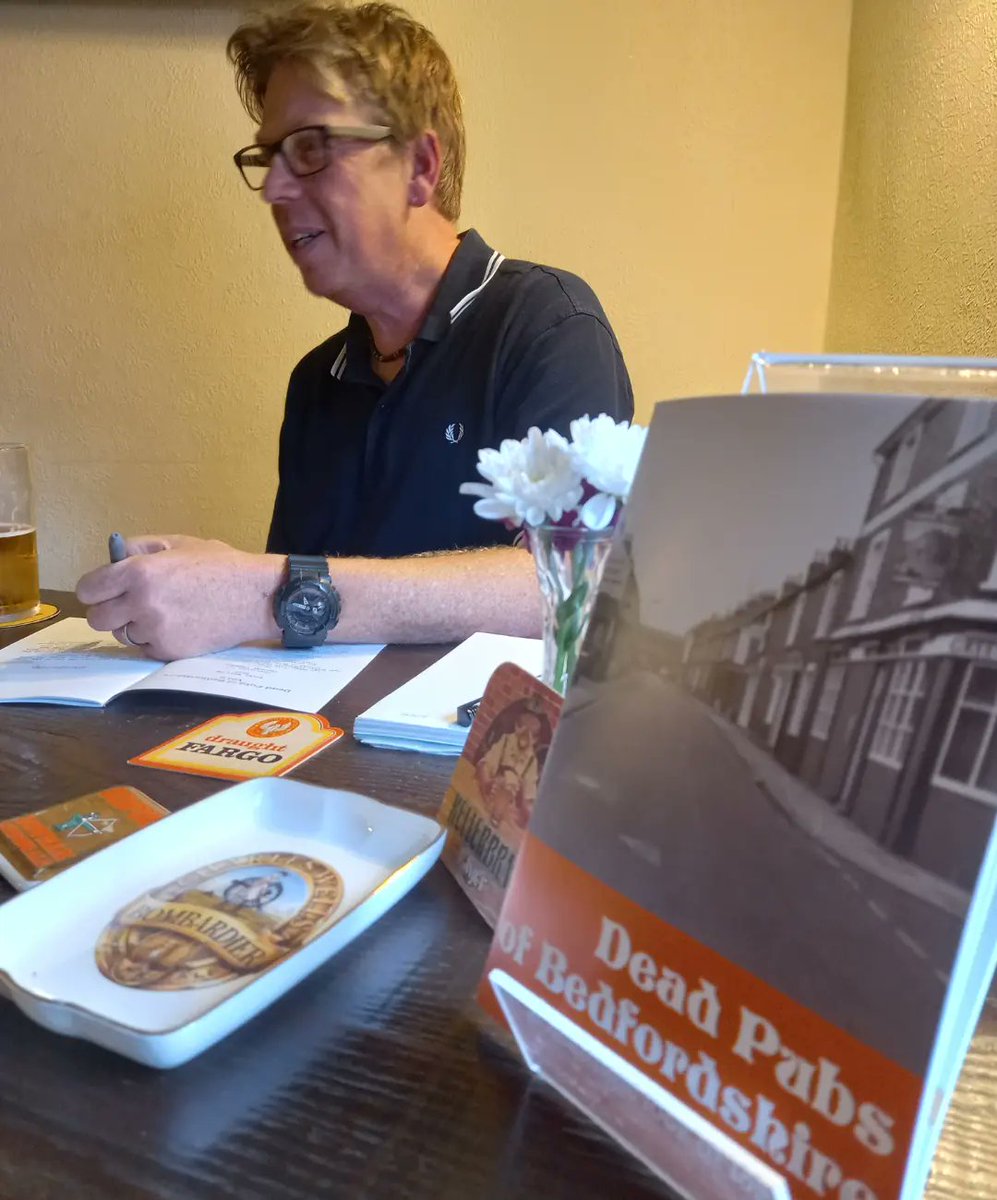 lloydlug's tweet photo. Thanks to all that came to The Fox for the book Launch- see you at Bedford Beer Festival Friday https://t.co/qibcDZ1z2j