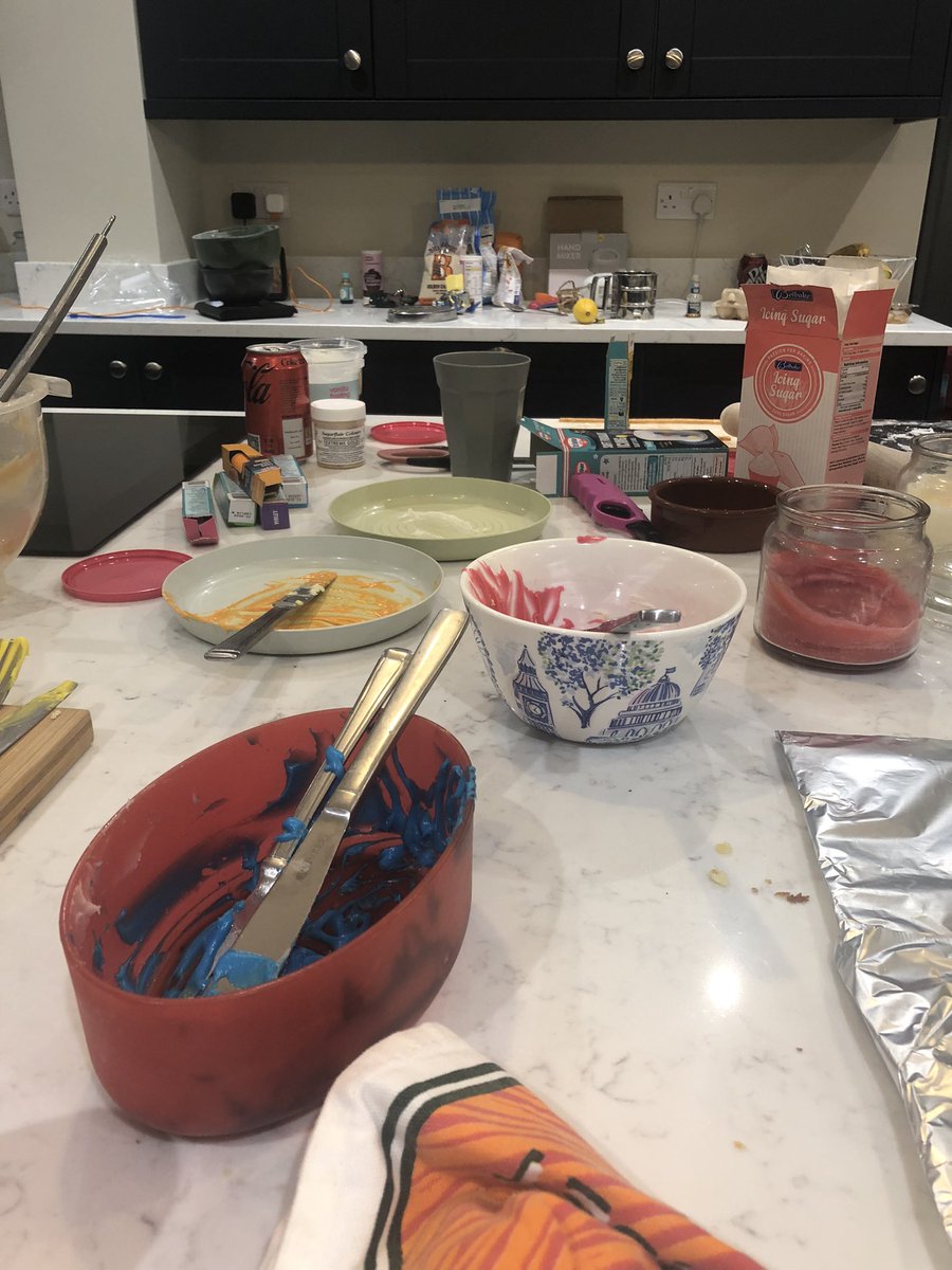 Danni Laing tweet media