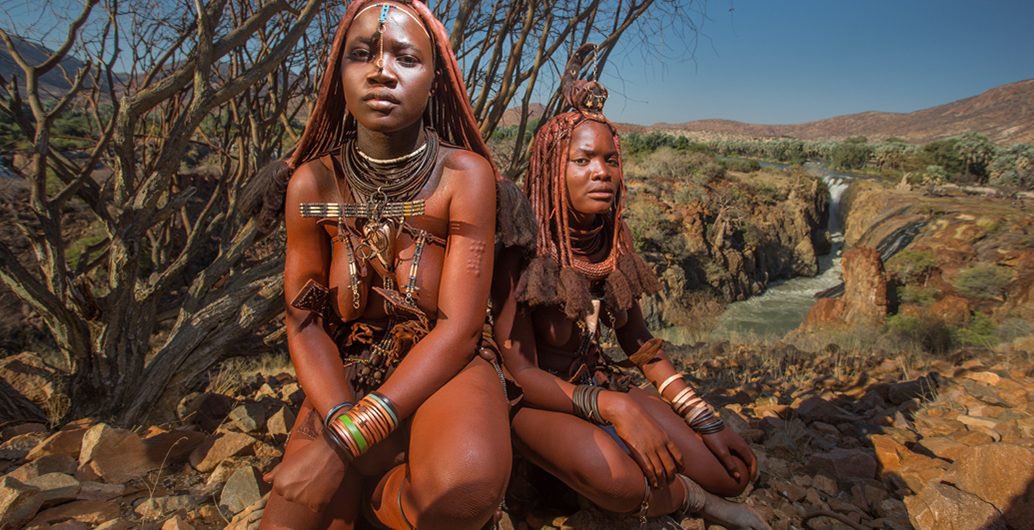 angowindhoekto1's tweet photo. The Himba are an indigenous people with an estimated population of about 50,000 people , living in northern Namibia, in the Kunene Region / Kunene River in southern Angola.

#namibia #angola #🇦🇴 #🇳🇦 #himba #people #indegenous #kuneneriver #kuneneregion #beautiful #national https://t.co/Iv3pyxIuuR