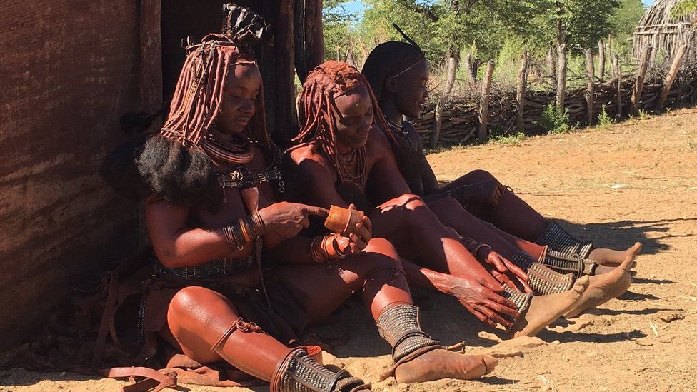 angowindhoekto1's tweet photo. There are also a few groups left of the OvaTwa, who are also OvaHimba, but are hunter-gatherers.

#culture #history #lightroom #photo #tourist #travel #visit #information #south #wonderful #trip #vsco #child https://t.co/PHRFrsAsAD