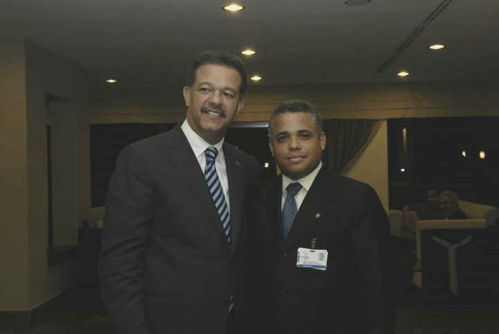 Toda mi vida la he dedicado a la política, determinados por más 20 años siguiendo sin flaquear al líder <a href="/LeonelFernandez/">Leonel Fernández</a>. El estadista de mayor dimensión que tiene hoy República Dominicana, el único con la experiencia para saca a nuestro país del retroceso que se encuentra.