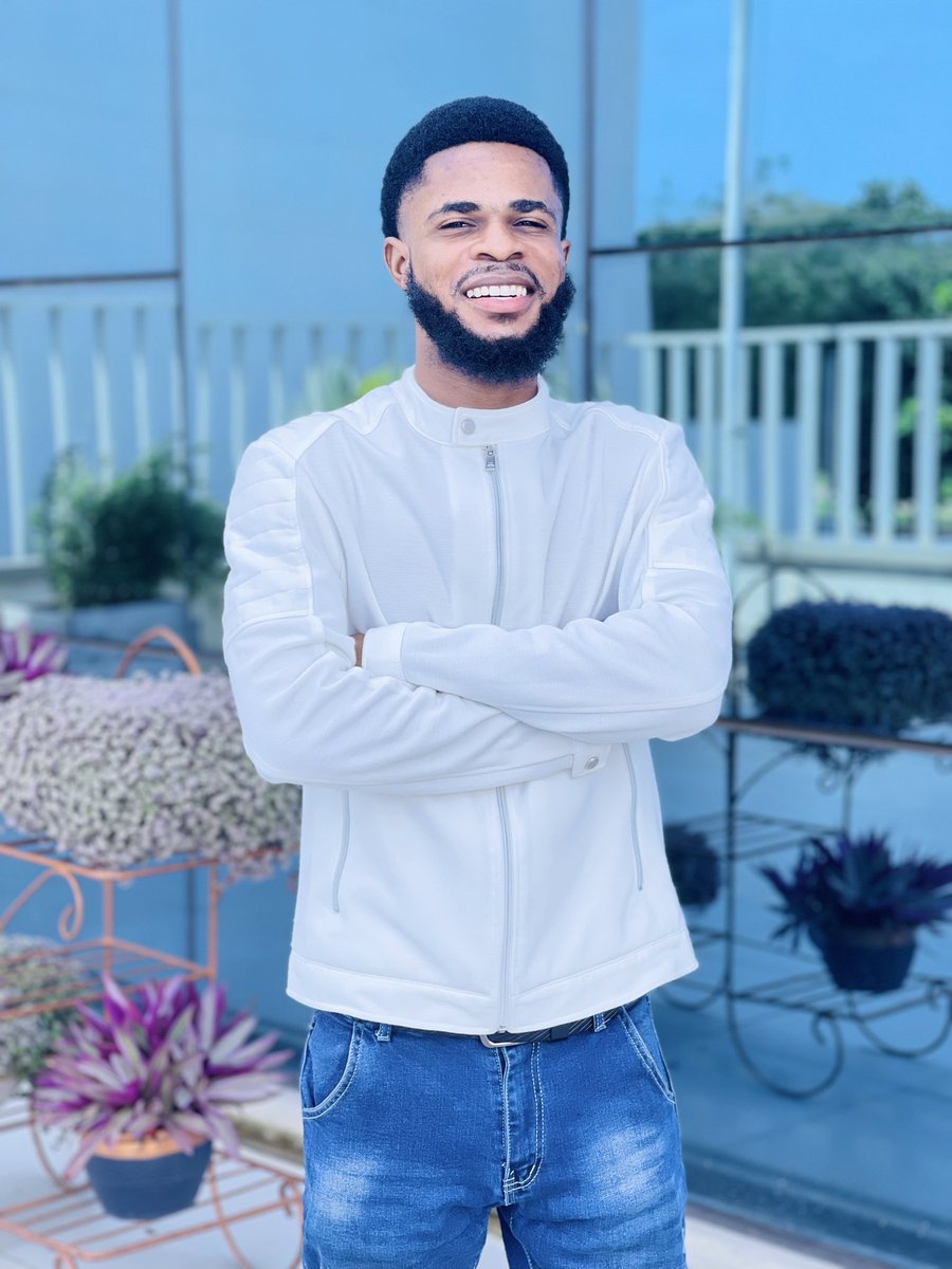 2kay_teldem's tweet photo. One Man Soldier 💪🔥❤️
#Teldem !!!
#Mmoh !!!
PrinceOfTheStreet🤴
#TheStreetMC🎤 https://t.co/JeoDU6wYwu