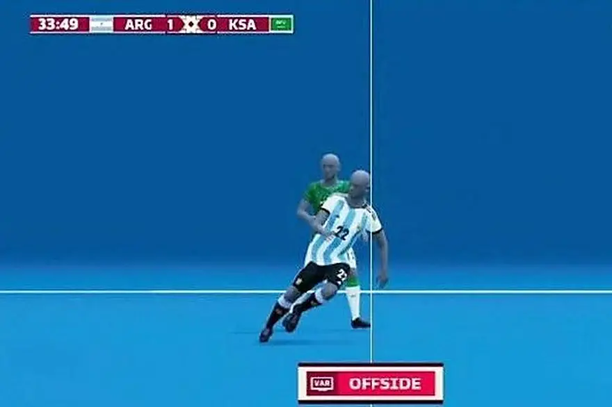 facudeelgado's tweet photo. espero que los que hayan dicho que el gol de cavani era offside no hayan llorado con esto. https://t.co/rNZHZiwgC1