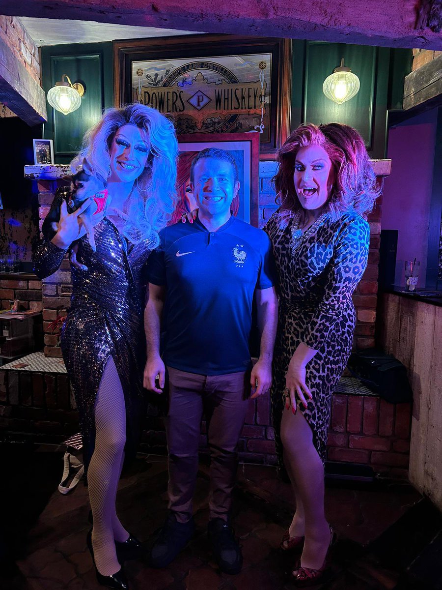 Peter McReynolds MLA (@pmcreynoldsmla) on Twitter photo Gizmo has an eventful evening at Ballyhackamore’s first ever weekly drag cabaret act with <a href="/LadyportiaDi/">Lady Portia</a> and Cherrie Ontop. Gizmo has an eventful evening at Ballyhackamore’s first ever weekly drag cabaret act with <a href="/LadyportiaDi/">Lady Portia</a> and Cherrie Ontop.