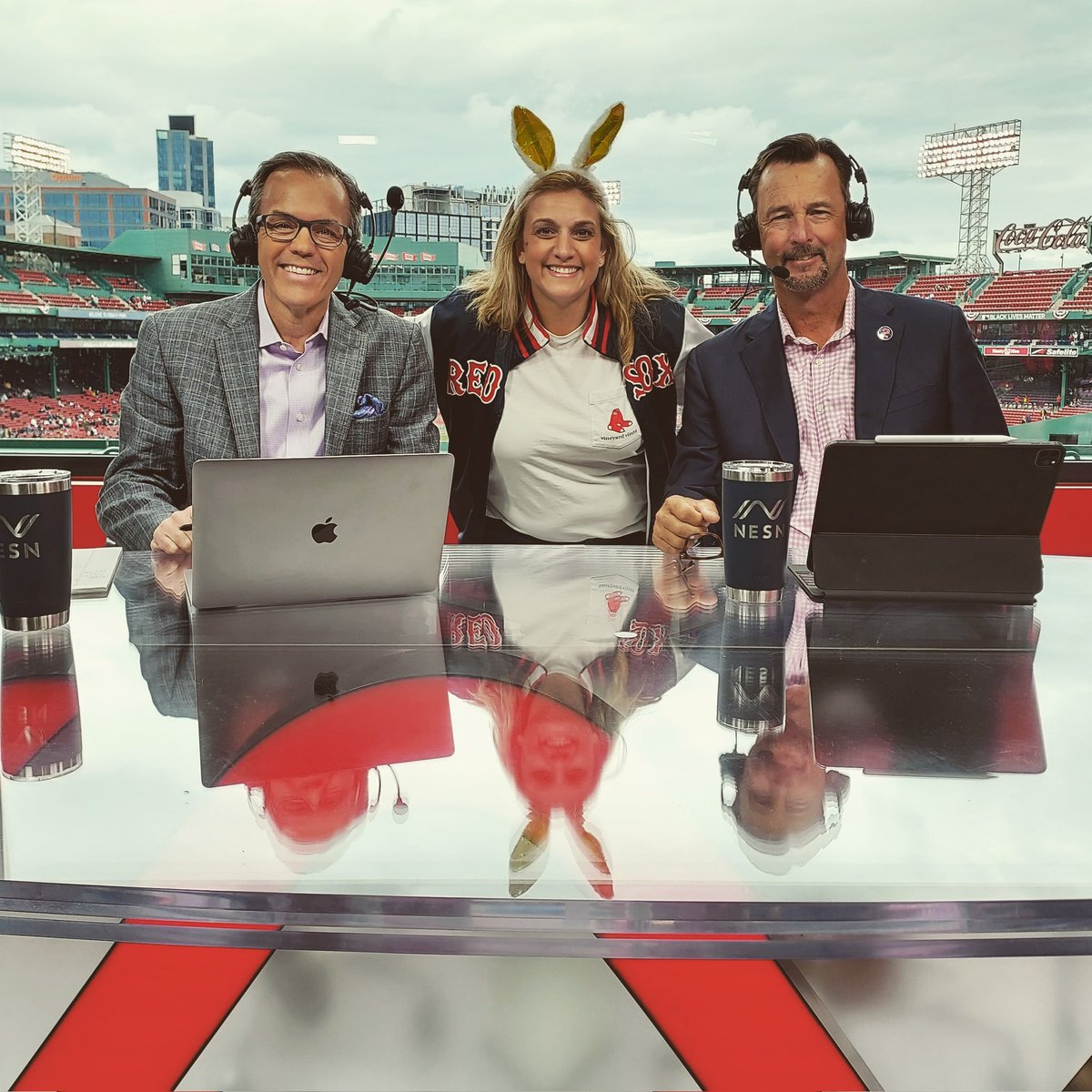 KDubeTV's tweet photo. Wake you are a legend,  a great human being and great coworker.  Cancer is an evil disease. Rest easy. #RedSox #timwakefield #redsoxnation https://t.co/IBJng2UeLk