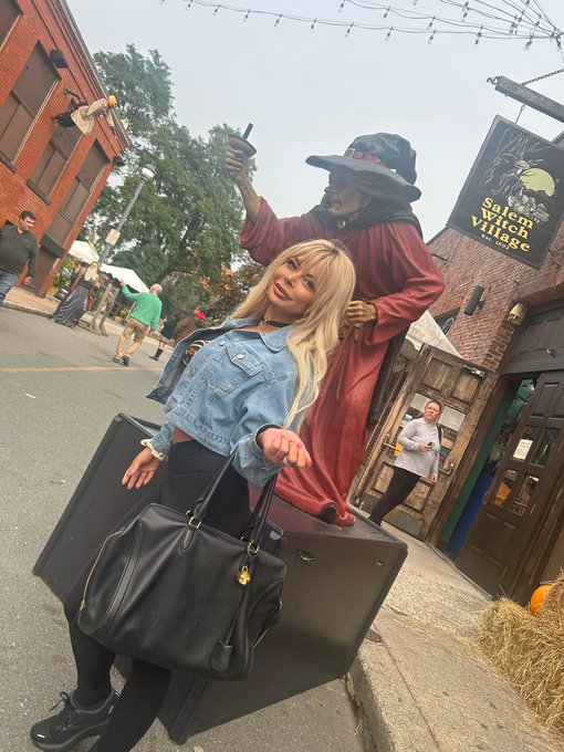 Happy Spooky Season! 🖤🎃🦇 https://t.co/mvi7Q5TXBD<a href="/tag/bikinicompetitor"class="tags"><span>#bikinicompetitor</span></a><a href="/tag/sixdaysout"class="tags"><span>#sixdaysout</span></a><a href="/tag/truenoviceclas"class="tags"><span>#truenoviceclas</span></a>