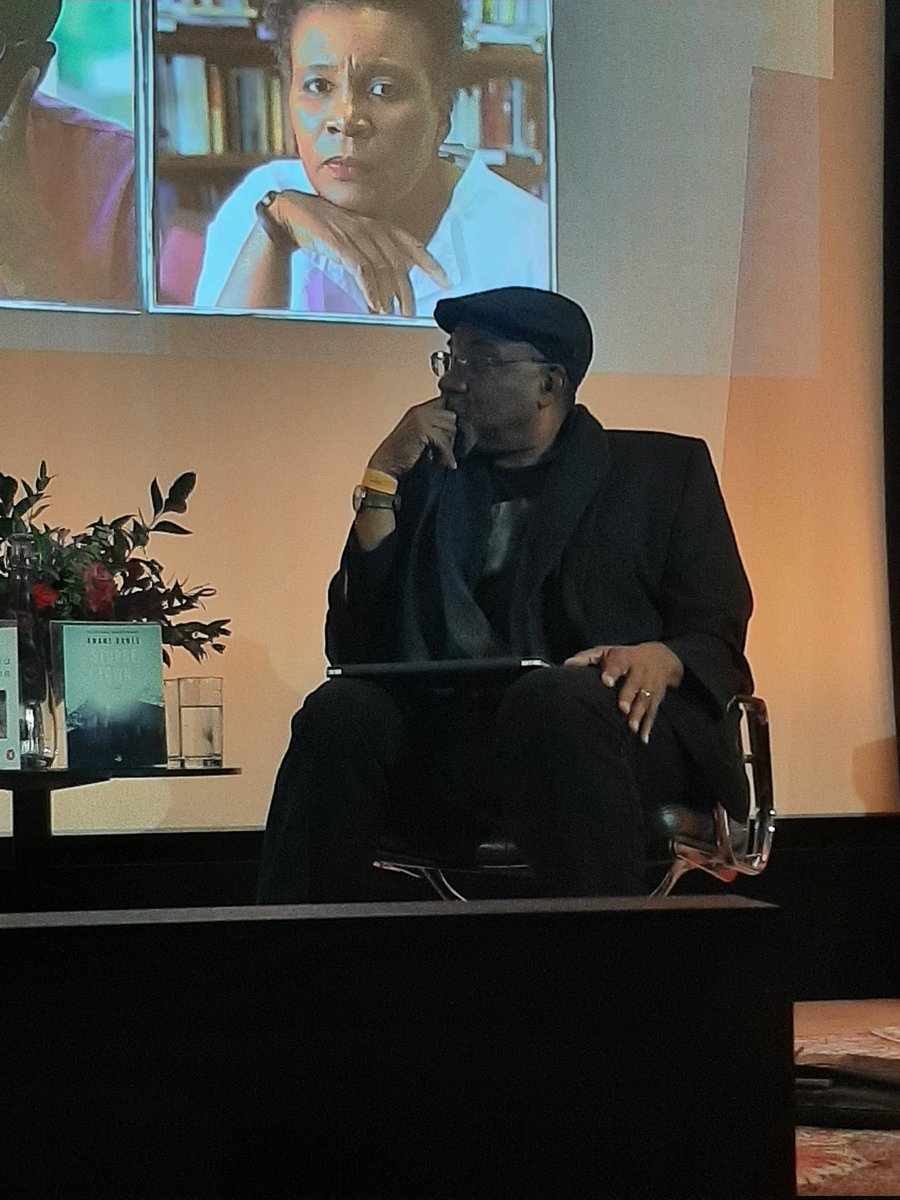 BlueBirdTail's tweet photo. The hmmm in the @AfricaWritesUK auditorium after @kwamedawes points out that Toni Morrison wrote that African writers showed her that she could write without relying on the white gaze. https://t.co/ak7HfMf5Fn