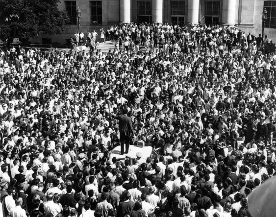 CalBearsHistory's tweet photo. The Free Speech Movement in Berkeley began on Oct. 1, 1964 when Jack Weinberg was arrested for sitting at a table in Sproul Plaza supporting the Congress of Racial Equality. 3,000 students surrounded the police car. A 32-hour stand-off ensued, people speaking from the car's roof. https://t.co/qcZ1Skoz2p