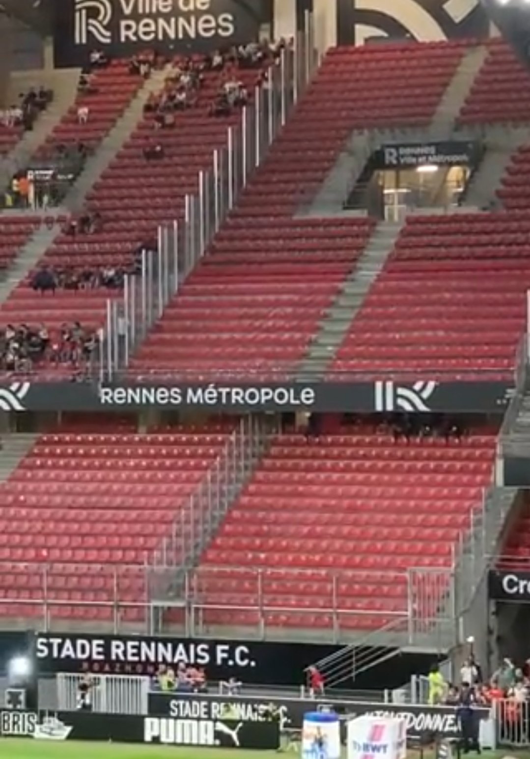 Il avait craqué un fumigène dans une tribune du stade Montpied : le  supporter clermontois condamné - Clermont-Ferrand (63000)