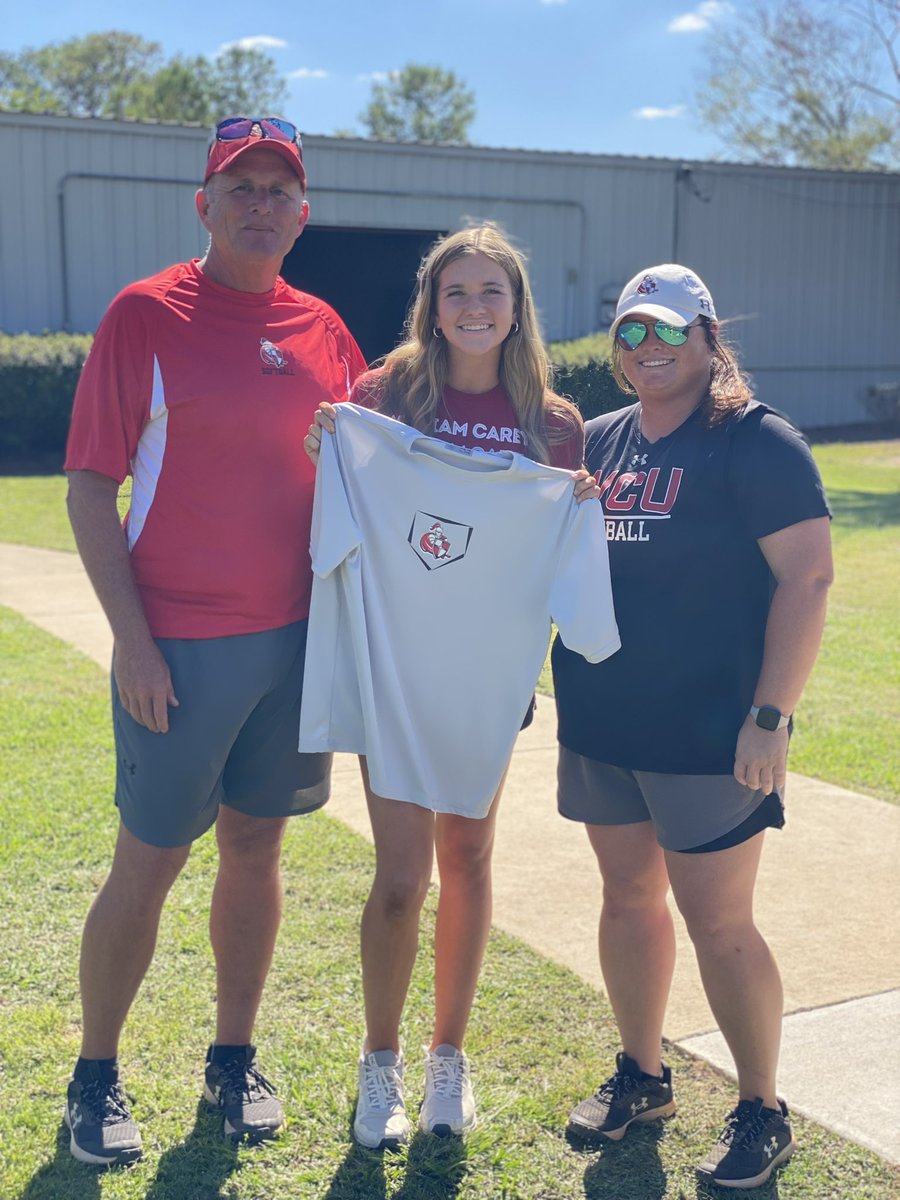 lilybittle2025's tweet photo. So blessed to announce that I’ll be continuing my academic and athletic career at William Carey University! I am so thankful for this opportunity. ❤️🖤#GoCrusaders @BriannaDollar @GHSMAVSsoftball @wmcareysoftball https://t.co/miCVxYbAnx