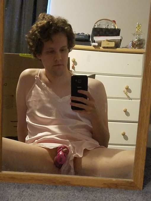 Happy Locktober! let's choose a cage Jammer will wear during the month! and get a bonus link for a google<a href="/tag/feet"class="tags"><span>#feet</span></a><a href="/tag/mistress"class="tags"><span>#mistress</span></a>