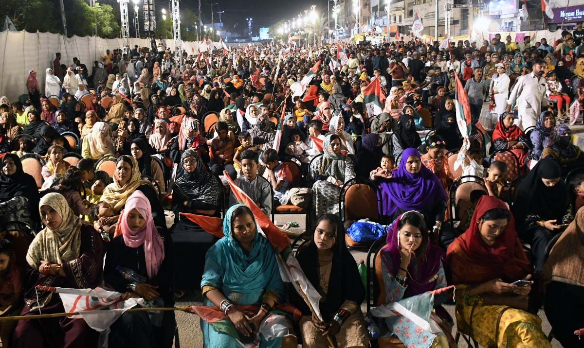 aasia_ishaque's tweet photo. اور پھر یوں ہوا کہ ملیر ٹاؤن نے بائیکاٹ کا ایسا بائیکاٹ کیا کہ رہے نام اللہ کا...!!
#MalirTownKaFaislaMQMP 
#BoycottKaBoycott https://t.co/xQbDRN8wob