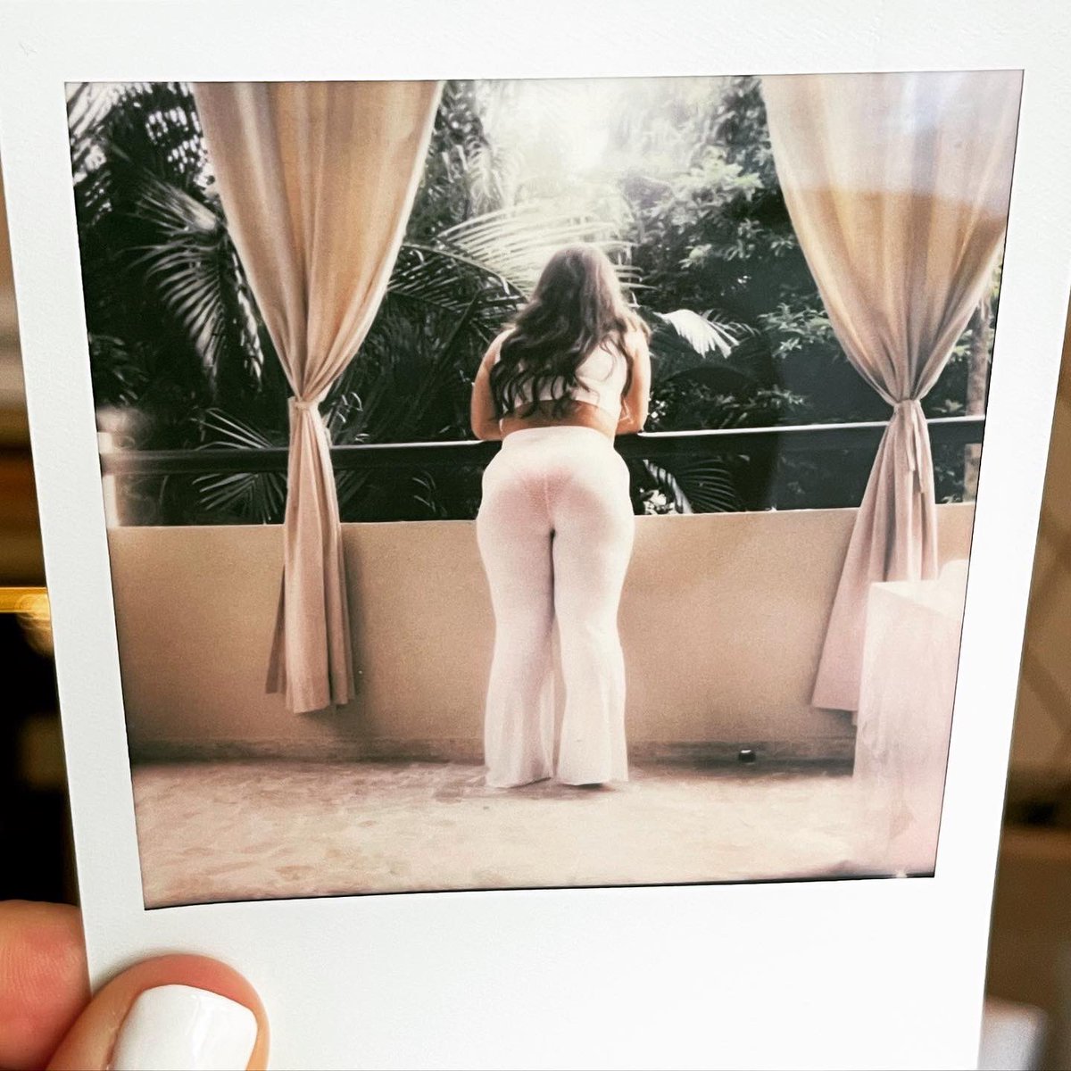 dropping the pics my man took of me this summer 🤠