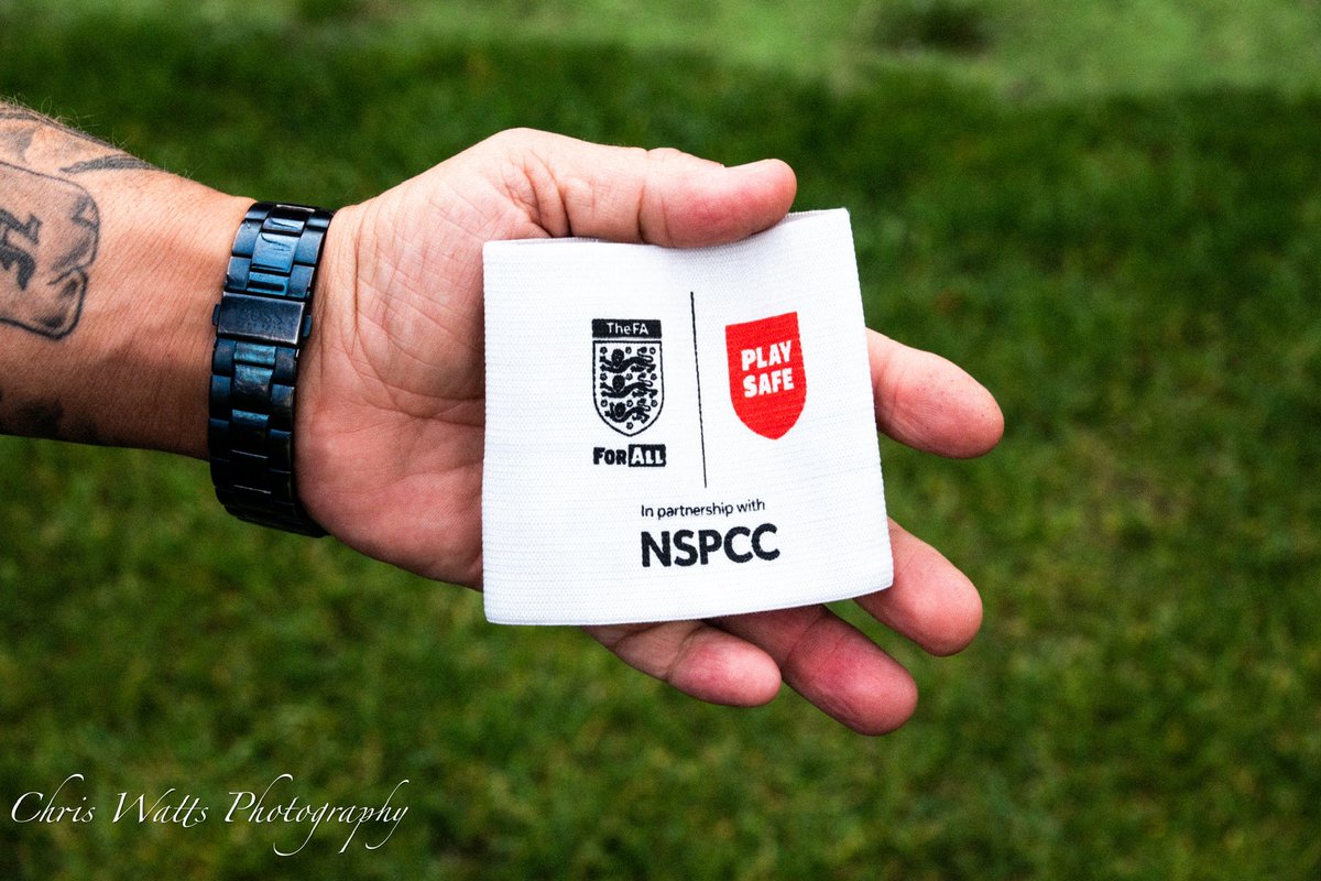 #football #grassroots #footy #grass #field #ball #sundaygame #sunday #womansfootball #womans #ladies @nwgfl #hergametoo #photo #photographer #photography #sportsphotography #sonyrx10iv #sonyrx10m4 #lightroom @NSPCC #PlaySafe