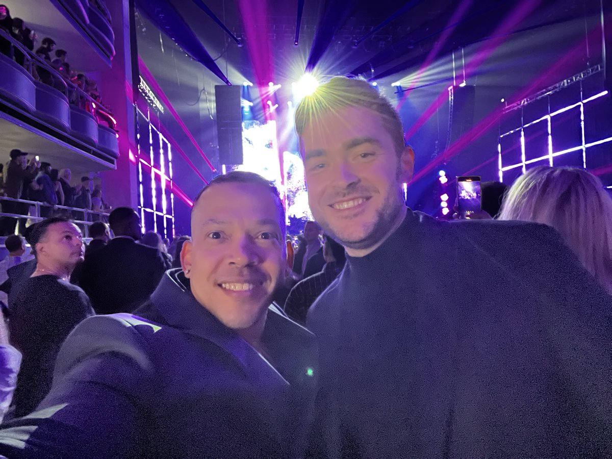 Xrplife589's tweet image. It was a pleasure to be at #theProperParty929 hanging with the #XRParmy @attorneyjeremy1 @Ray_Fuentes1111 @3TGMCrypto @cryptolewlew 🚀🎉🥳