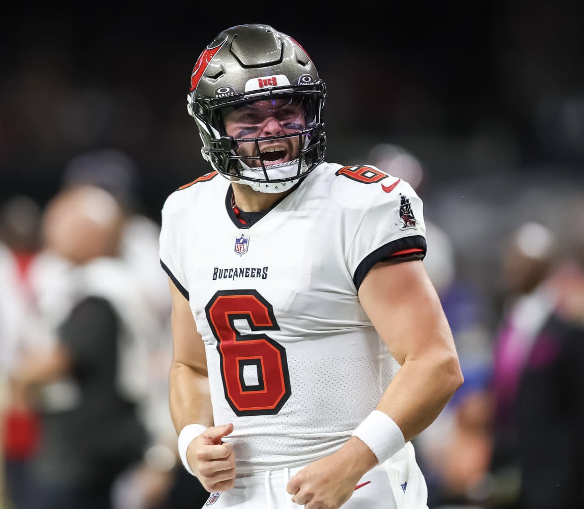 DJBucsFan's tweet photo. Baker Mayfield today:
• 25/32
• 246 yards
• 3 TD
• 116.9 RTG

PROVING THE HATERS WRONG!!🔥🔥🔥 https://t.co/Dted3Q89kx