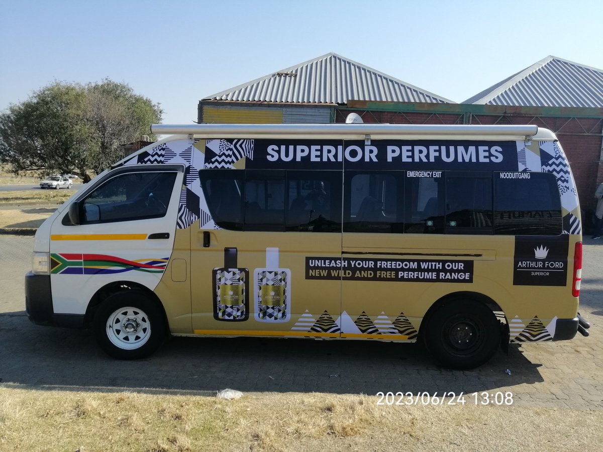 Dakingtrigger's tweet photo. Vinyl Application, Fleet/Transit Ads, Branding/Wrapping. Tinting/Frosting (Windows, Glassdoors, Escalators, Lifts) Signage, ContraVision, Wall Murals.
#ArthurFord https://t.co/35zL3fN36n