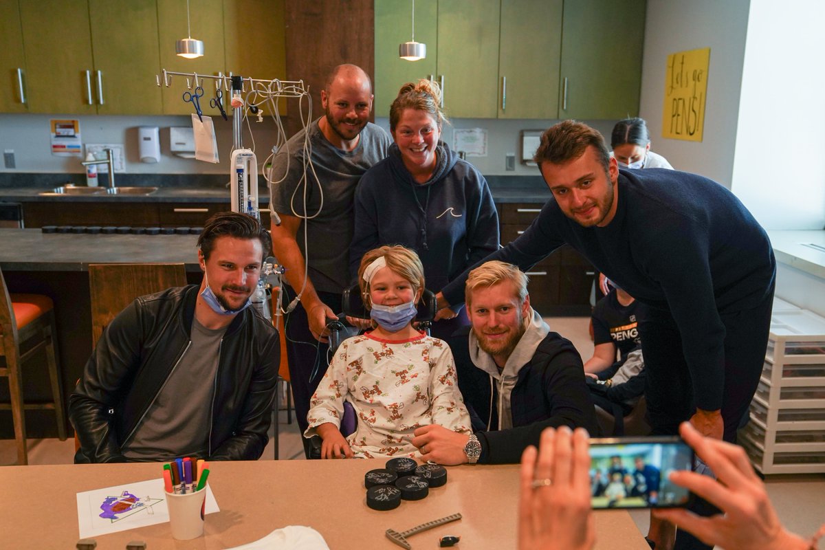 To all the patients at @IWKHealth, thank you for brightening our day 💛