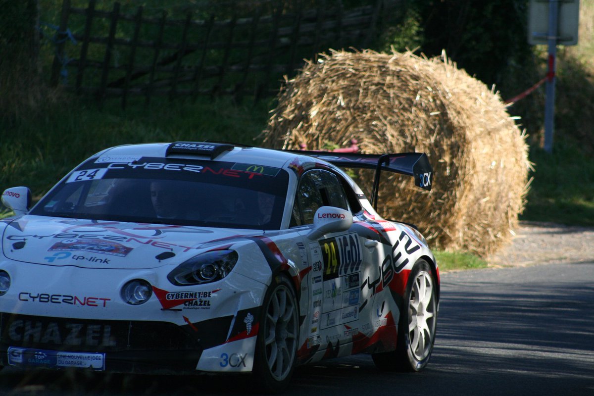 BiasucciAntoine's tweet photo. Rallye Coeur de France 🚘
#FFSA #rallyecoeurdeFrance #courseautomobile #voiture #peugeot #Ford #Renaultsport #sarthe #CentreValdeLoire #France #photography https://t.co/omnFYTo2XY