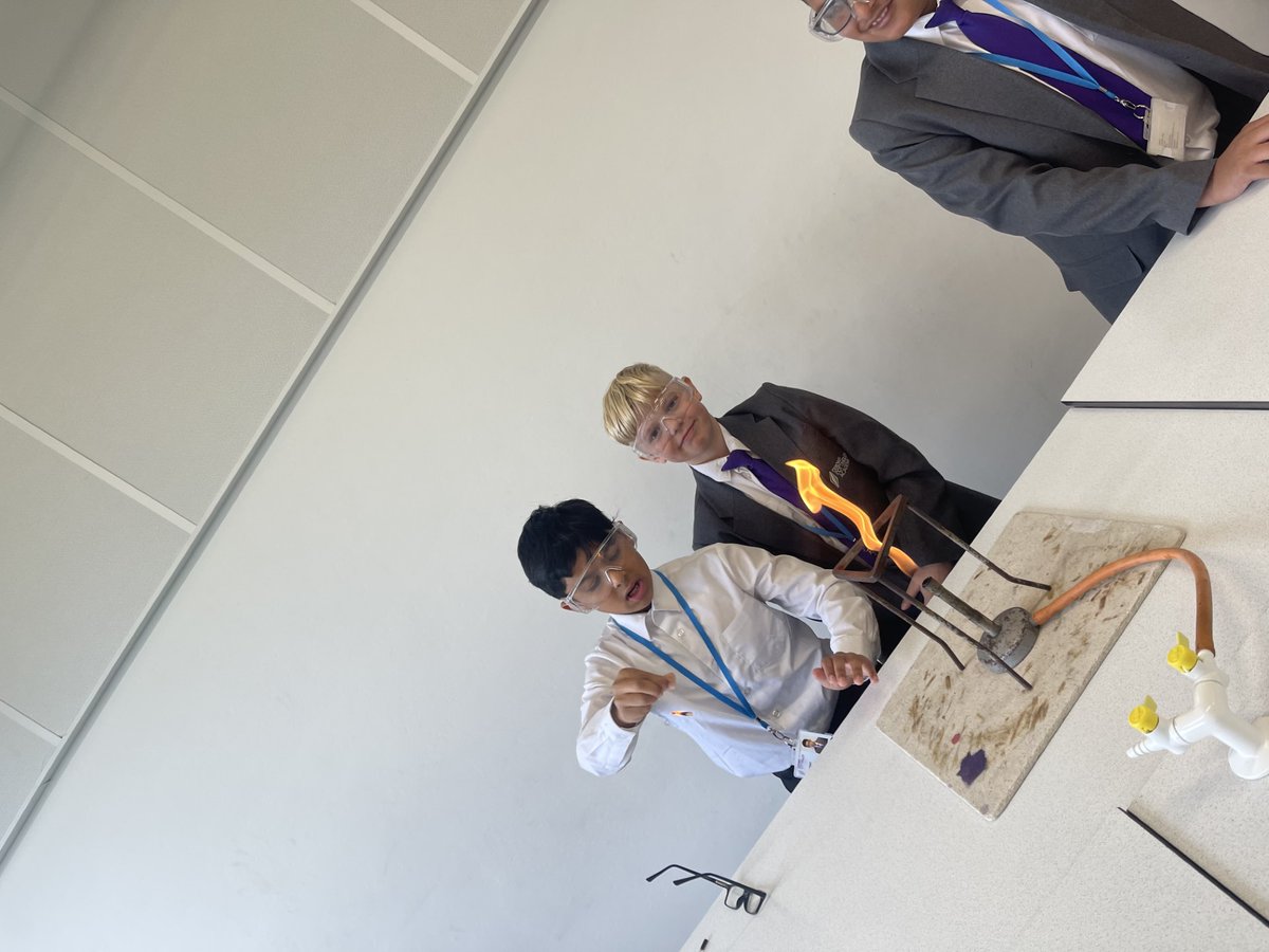 Year7DCO's tweet photo. Year 7 enjoying their Science class! Showing #Determination everyday... #DCOScience 🧪 🔥 🧫 🦴 https://t.co/23NltTYa05
