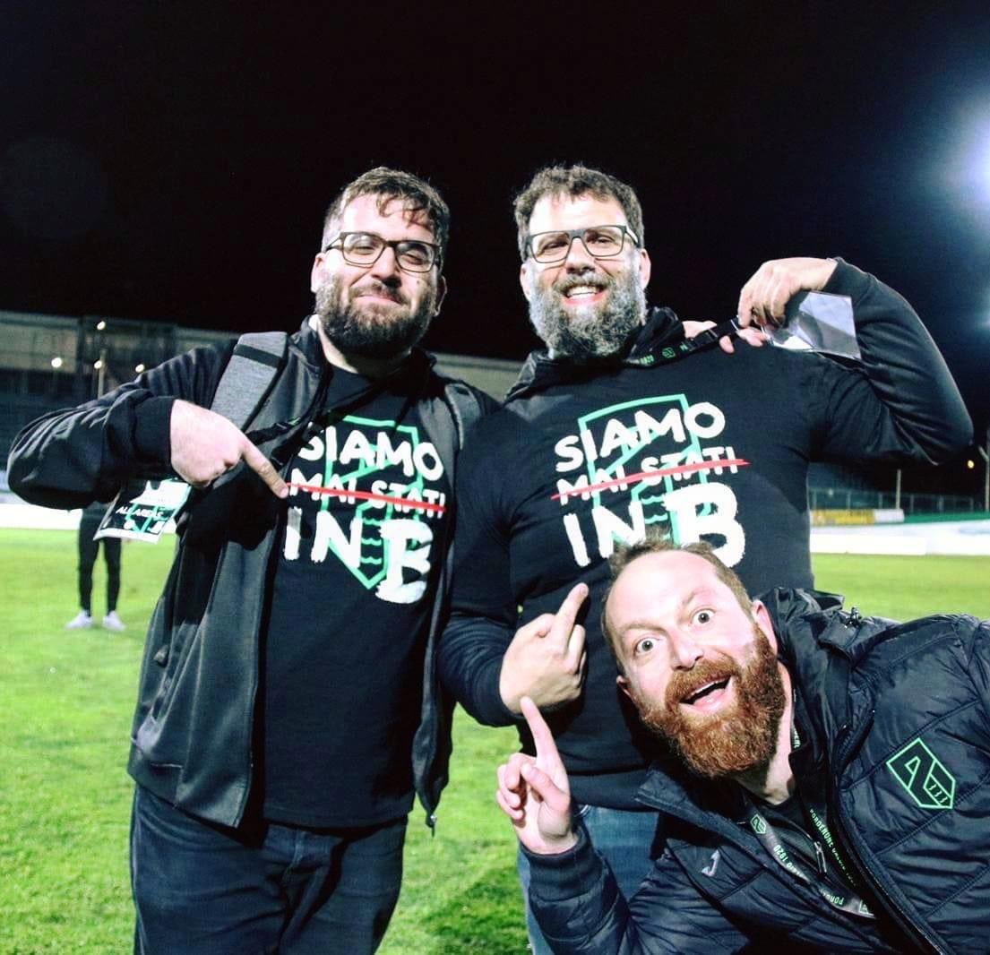 MarcoMichelin's tweet photo. Buon compleanno Pordenone Calcio, ovunque tu sia. Nei nostri cuori sicuramente, lì sei quello di sempre 🖤💚

Grazie a tutti per 15 anni di vita neroverde 🦎 https://t.co/qnsga33DjI