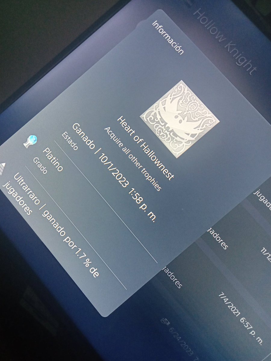 DanielF74364293's tweet photo. I complete my whole travel through Hallownest, thanks to @TeamCherryGames for create this wonderful game , and all community of Hollow Knight for the suport and advices . Finally I can say : " I AM THE HOLLOW KNIGHT 🐢💙" https://t.co/oR3Jq6gFNX
