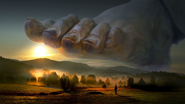 Write a #sixwordstory or a #poem about this picture
Feetcovertheland
Thegroundshakes
Leavingdevastationinitswake
Peoplesleepunaware
Worried about theirowncares
Until they step outside
Viewing footprints
Never seen by man
Leaving a speck of daylight
A sign to tell us all to behave