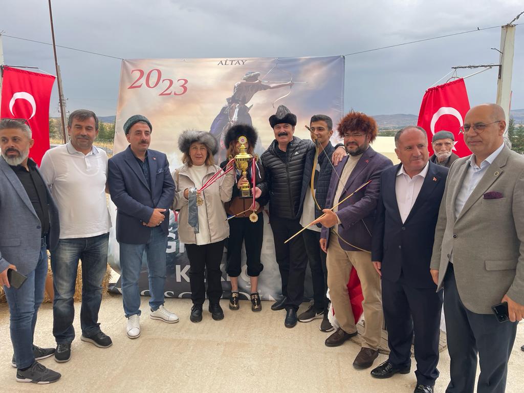 2023 YILI ATLI 🏇🏹OKÇULUK TÜRKİYE ŞAMPİYONU SN KEREM YİĞİT KEKEÇ, 🏇🏇🏹🏆 ÖZEL PROGRAMINA KATILDIK. ŞAMPİYONU VE EKİBİNİ KUTLUYORUZ👏  <a href="/MehmetB50671993/">Mehmet Bahçecioğlu</a> @yag_fuat <a href="/ahbensiz74/">Av. Ahmet Bensiz</a> <a href="/acay_yener/">yener_acay</a> <a href="/DLADSAYIN/">DİLŞAD SAYIN🟢🇹🇷</a> <a href="/turkeraygunduz/">Türker AYGÜNDÜZ</a> <a href="/ilksen_kurt19/">L.İlksen Ceritoğlu Kurt 🟢🇹🇷</a> <a href="/OkcularVakfi/">Okçular Vakfı</a> <a href="/iletisim/">T.C. İletişim Başkanlığı</a> <a href="/omeronderulketv/">Ömer Önder</a> <a href="/dgskon/">DÜNYA GENÇLİK VE SPOR KONFEDERASYONU</a>