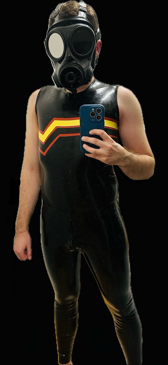 rubber23cgn's tweet photo. Rubbered Up with my new S10 😛😈💦💦😋
#rubber #rubbergay #rubberfetish #gay #gayrubber #gayfetish #gaypig #gaylatex #rubberboy #rubaddiction #gasmask #rubbermask #S10 https://t.co/Er6lJLqoxw